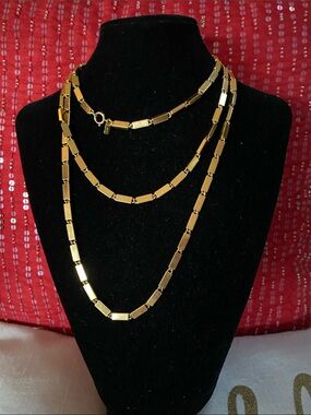 Monet Stamped Stunning Unique Gold Long Statement Necklace NWOT